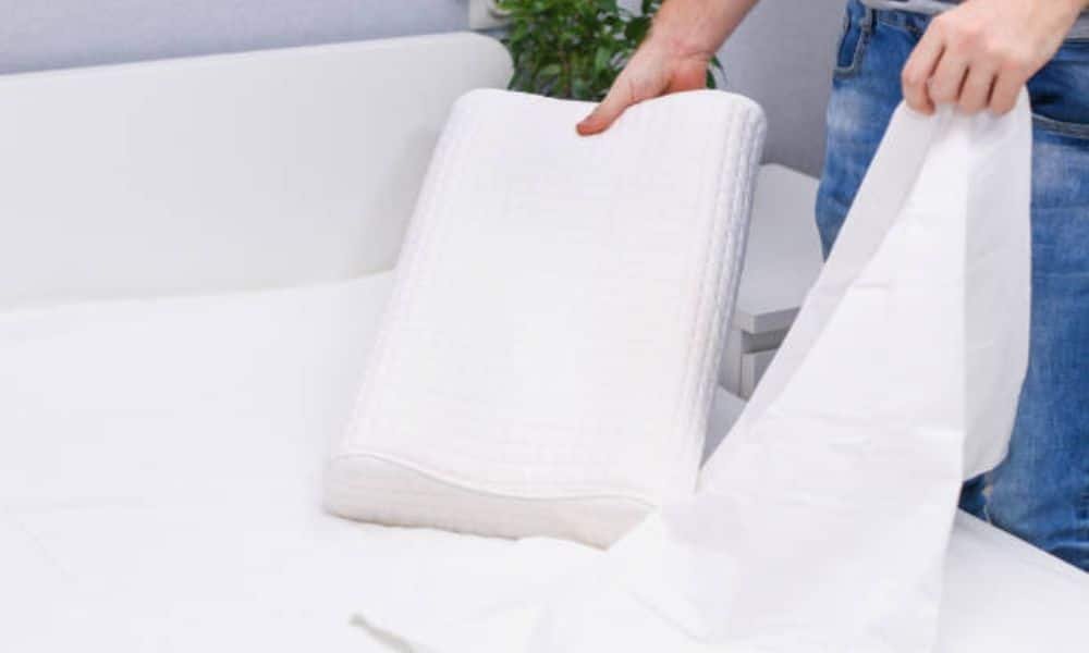 how to clean a smelly memory foam pillow