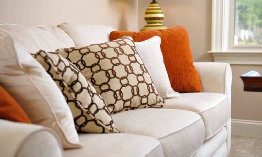 How To Arrange Pillows On Sofa And Loveseat​