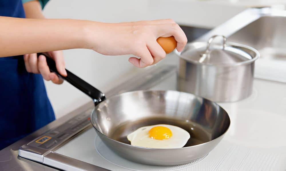 How To Prevent Eggs From Sticking To Stainless Steel Pan