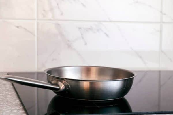 Preheat the Pan To Prevent Eggs From Sticking To Stainless Steel Pan
