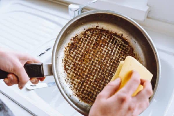 Cleaning Your Pan the Right Way