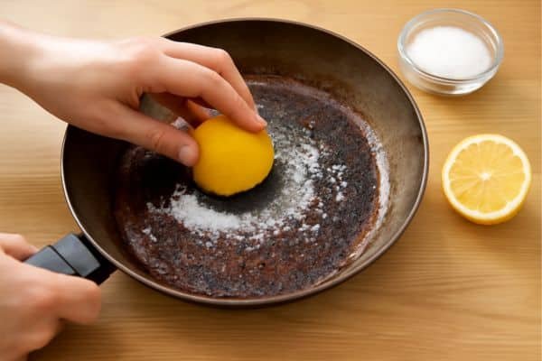 Lemon and Salt Polish (Natural & Fresh)
