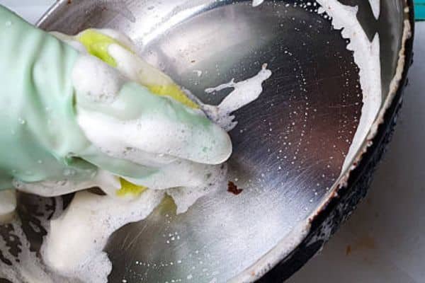 Keeping Your Stainless Steel Pan Clean for Life