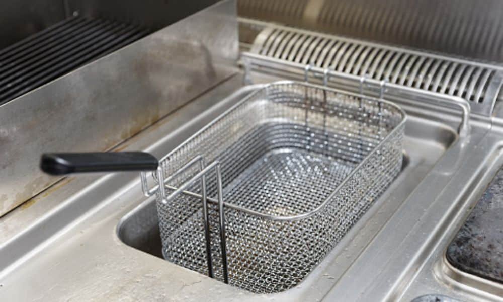best way to clean deep fryer basket