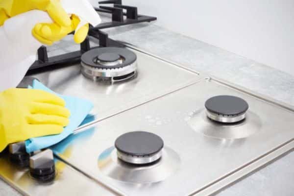 Daily Quick Clean (Fingerprints & Light Spills)