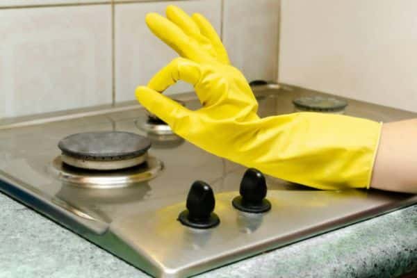 Pro Tips to Keep Your Stainless Steel Range Top Looking New