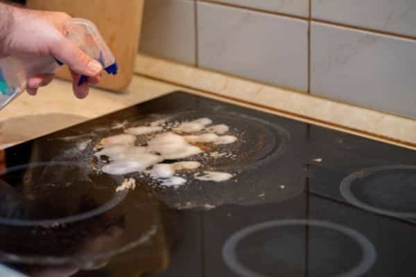 Quick Hacks for Stubborn Burnt Sugar
