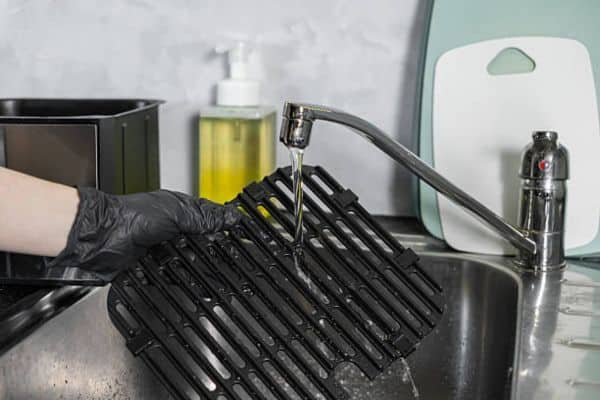 How To Clean Non Stick Air Fryer Basket Safely