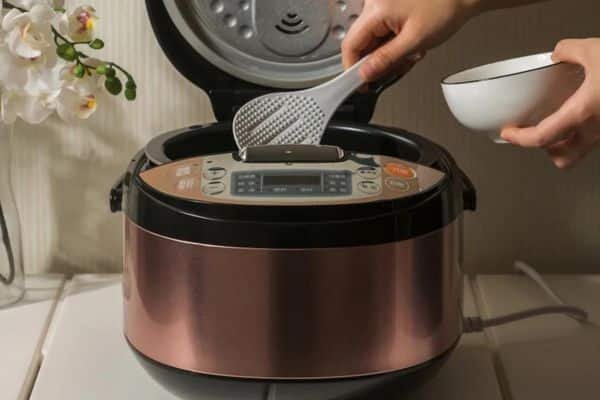 Method 3 – Use a Pan to Remove Moisture